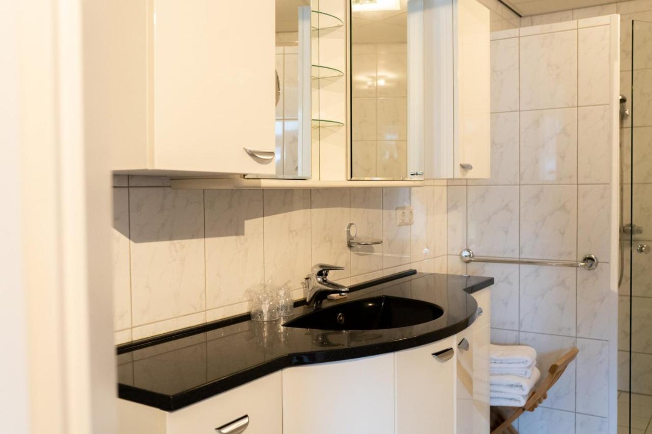 Hotel Kijkduin Домбург Экстерьер фото