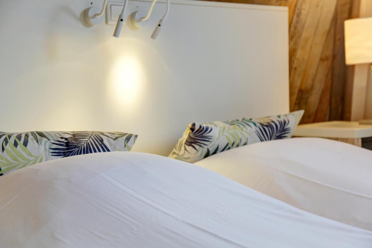 Hotel Kijkduin Домбург Экстерьер фото