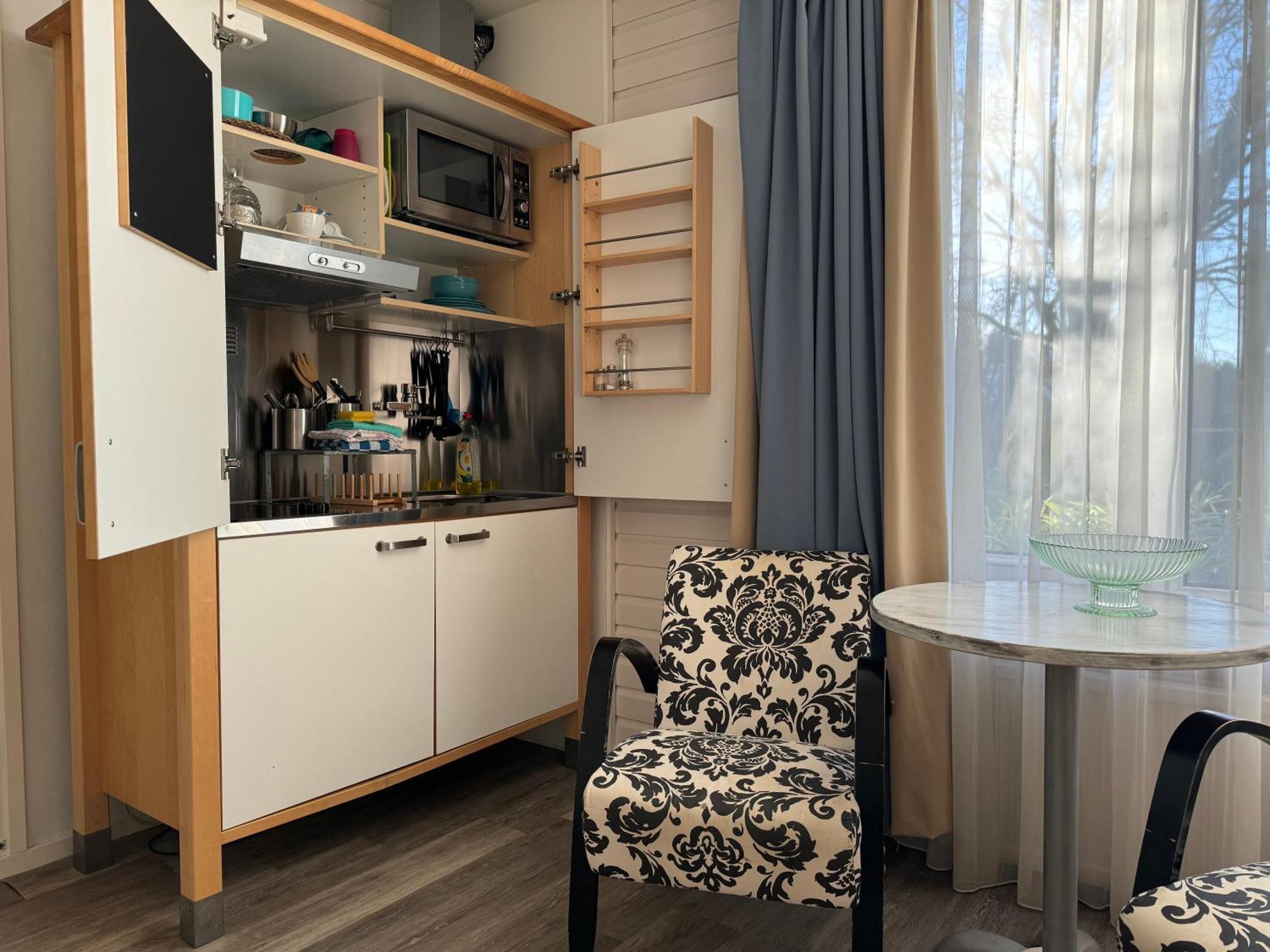 Hotel Kijkduin Домбург Экстерьер фото